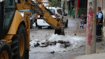 2 gün tonlarca su boşa aktı, mahalleli isyan etti