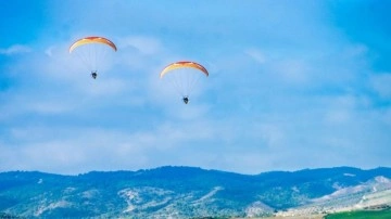 2 Polonya askeri paraşüt eğitiminde yaşamını yitirdi!