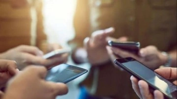 2022 akıllı telefon yarışında lider belli oldu: En &ccedil;ok satan akıllı telefonlar a&ccedil;ıklandı