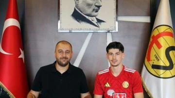 21 yaşında Süper Lig'i bıraktı, 3. Lig ekibine transfer oldu