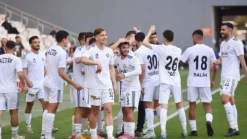 3. Lig'e düşen Süper Lig efsanesinin stoperi boşa çıktı: Devler peşinde