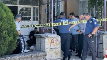 5 yaşındaki çocuk oyun oynarken babasını öldürdü