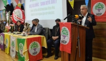6 liderin buluştuğu masadan dışlanan HDP'den ilk a&ccedil;ıklama: Ortak aday fikrine a&ccedil;ığız