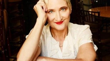 66 yaşındaki şarkıcı Jill Sobule, evinde çıkan yangında yaşamını yitirdi
