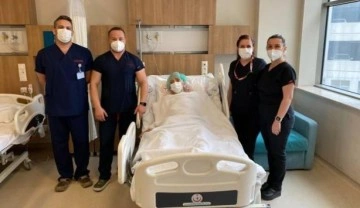 82 yaşındaki kovid ge&ccedil;irmiş hasta b&ouml;breğini kaybetmekten son anda kurtuldu