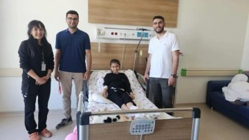 9 yaşındaki çocuğun midesinden devasa saç yumağı çıktı!