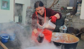 90 yıllık y&ouml;ntemle yapılan şifa deposu hurma pekmezi! Kalp dostu, bağışıklık g&uuml;&ccedil;lendirici