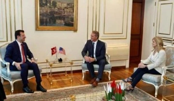 ABD B&uuml;y&uuml;kel&ccedil;isi ile g&ouml;r&uuml;şen Ekrem İmamoğlu'nun İngilizcesi sosyal medyada g&uuml;ndem oldu