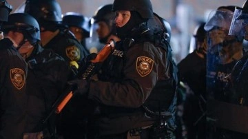 ABD'de dehşet! Polisten kaçan sürücü otomobiliyle gece kulübüne daldı: 4 ölü, 13 yaralı