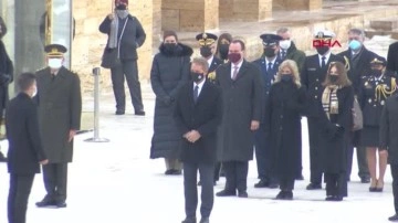 ABD'nin yeni b&uuml;y&uuml;kel&ccedil;isi Flake, Anıtkabir'i ziyaret etti