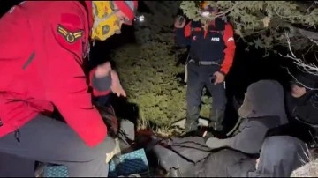Adana dağda mahsur kaldılar: 3 arkadaş böyle kurtarıldı!