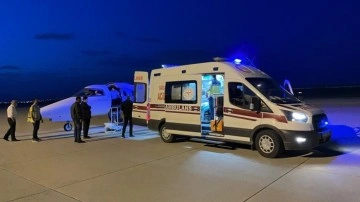 Ağrı&rsquo;da başından vurulan gen&ccedil; ambulans u&ccedil;akla Ankara'ya g&ouml;nderildi