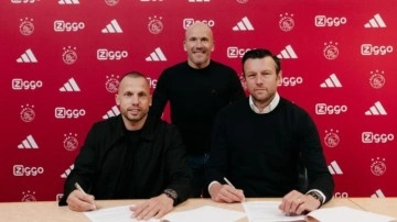Ajax'ta Farioli'den boşalan koltuğa John Heitinga getirildi