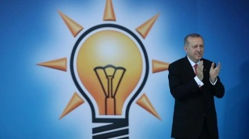 AK Parti'de 8 ilde görev değişikliği