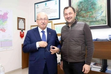 AK Parti ile CHP arasında buzları eriten s&uuml;rpriz! Sık sık atışan başkanlardan &ouml;rnek hareket