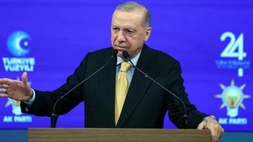 AK Parti'ye katılan yeni isimler 2025! Rozetler takıldı