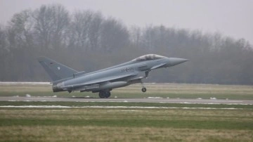 Almanya, Rusya'ya karşı 150 asker ve Eurofighter savaş uçağı konuşlandırdı