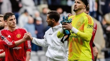 Altay Bayındır yerini sağlama aldı! Chelsea maçında...