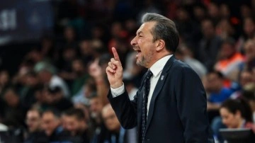 Anadolu Efes'te Luca Banchi dönemi sona erdi
