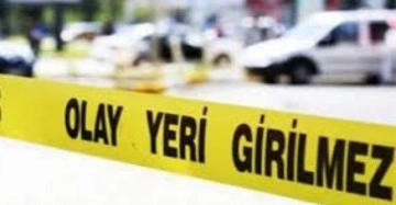 Ankara&rsquo;da korkun&ccedil; kaza! Alkol&uuml; s&uuml;r&uuml;c&uuml; uygulama noktasından ka&ccedil;tı: 2 yaralı, 1 &ouml;l&uuml;