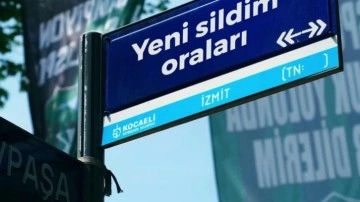 Anneler gününe özel! Trafik levhalarında anlamlı yazılar