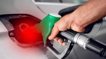 Araç sahiplerine müjde: Benzine indirim geliyor!