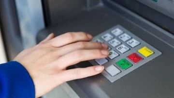ATM'de böyle işaretlere dikkat! 'Elinizi sürmeyin, temas etmeyin'