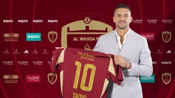 'Avrupa'da kalacak' denilen Dusan Tadic'ten herkesi şaşırtan imza!