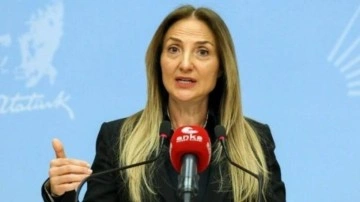 Aylin Nazlıaka'dan s&uuml;rpriz karar: Kılı&ccedil;daroğlu'yla g&ouml;r&uuml;şt&uuml;m; geri &ccedil;ekiliyorum