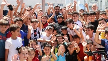 Bağcılar’da çocuklar yaz tatilini spor yaparak geçiriyor