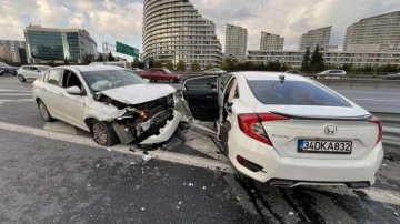 Bağcılar TEM Otoyolu’nda kaza: 4 yaralı