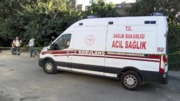 Bağcılar&rsquo;da ağa&ccedil;lıkta kadın cesedi bulundu