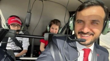 Bağcılar'da &ccedil;ocuklar 23 Nisan&rsquo;ı g&ouml;ky&uuml;z&uuml;nde kutladılar