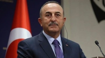 Bakan &Ccedil;avuşoğlu'ndan Yunanistan'a: Eğreti ata binen &ccedil;abuk iner
