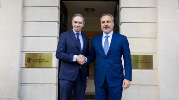Bakan Fidan, Harris ile görüştü!