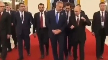 Bakan Fidan'ın Putin ile ayak üstü sohbeti dikkat çekti