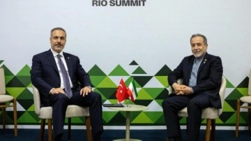 Bakan Fidan, İranlı mevkidaşı Abbas Arakçi ile görüştü