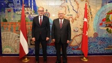 Bakan Güler, Letonya Savunma Bakanı Spruds ile bir görüştü