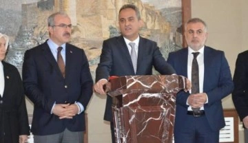 Bakan Özer'den yüz yüze eğitim açıklaması: Hiçbir okul ara vermedi!