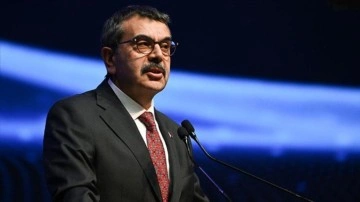 Bakan Tekin'den Özgür Özel'e tepki