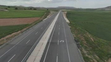 Bakan Uraloğlu açıkladı: Türkiye'nin ilk melodili yolu