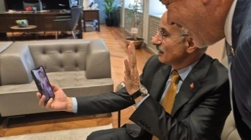 Bakan Uraloğlu down sendromlu Eymen'i kutladı