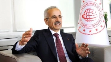 Bakan Uraloğlu duyurdu: Dünyaca ünlü iki turistik tren İstanbul’a geliyor