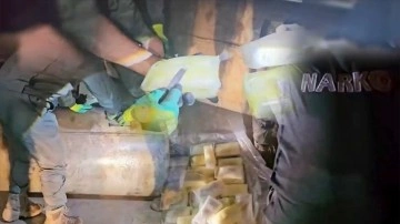 Bakan Yerlikaya'dan Şırnak'ta ele ge&ccedil;irilen 142 kilogram sentetik uyuşturucuya ilişkin pay