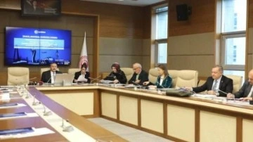 Bakanlık a&ccedil;ıkladı: Bina &uuml;zerindeki baz istasyonları i&ccedil;in karar verildi