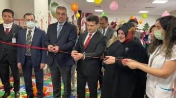 Başakşehir &Ccedil;am ve Sakura Şehir Hastanesi'nde &ccedil;ocuklar i&ccedil;in 23 Nisan'a &ouml;zel oyun alanı