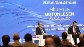 Başkan Altay, belediye başkanlarına Konya modeli belediyeciliği anlattı