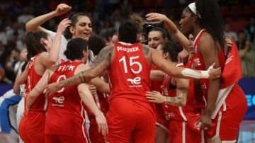 Basketbolda büyük başarı! Yunanistan'ı devirip çeyrek finale yükseldik
