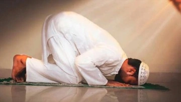 Bayram namazının kazası olur mu? Kurban Bayramı namazını kaçıran ne yapmalı?