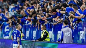 Bedavaya oynamak istedi, kulübü reddetti! 40 yaşındaki efsane takımını en üst lige taşıdı